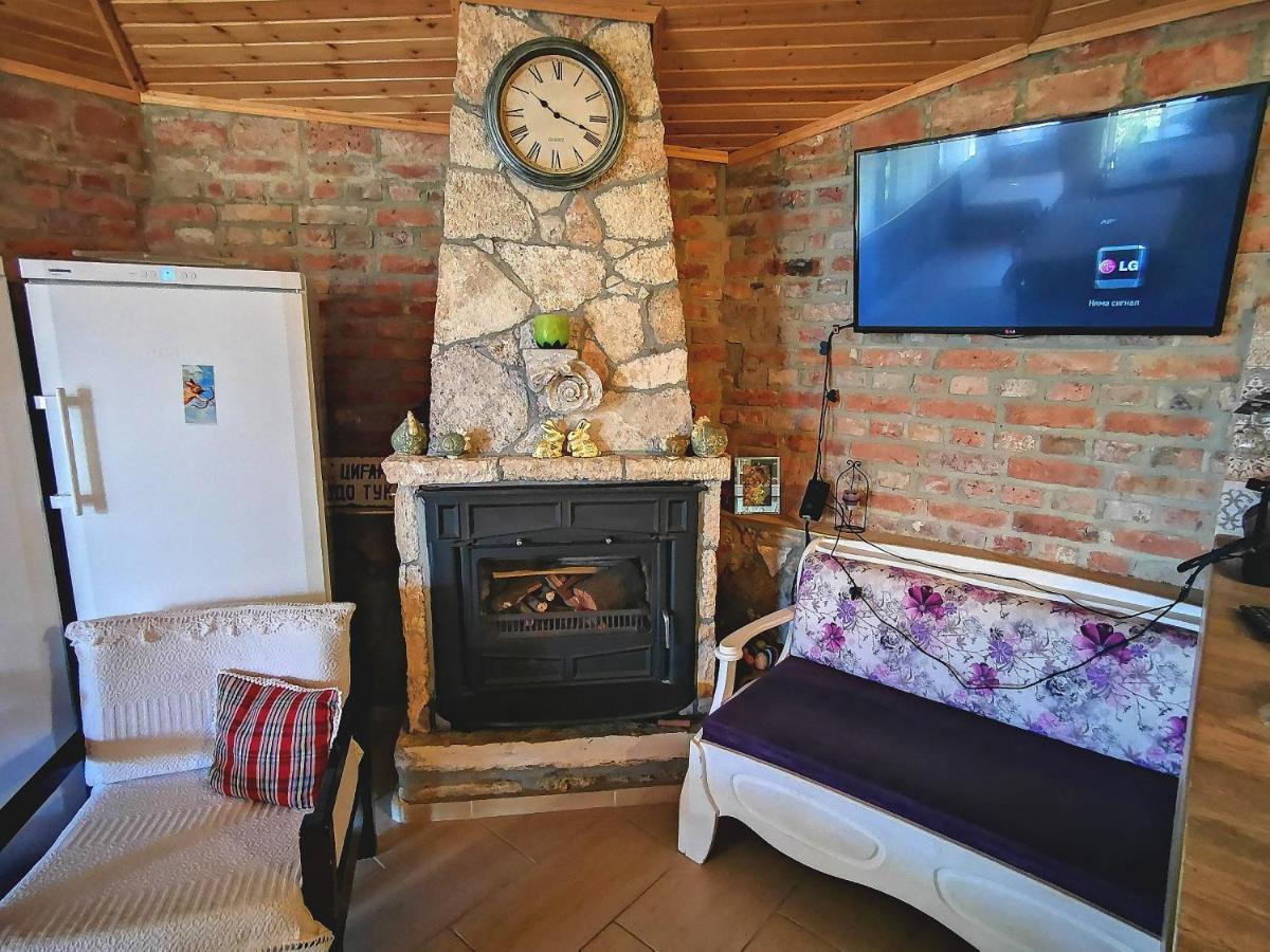 Guest House Ezerets Экстерьер фото