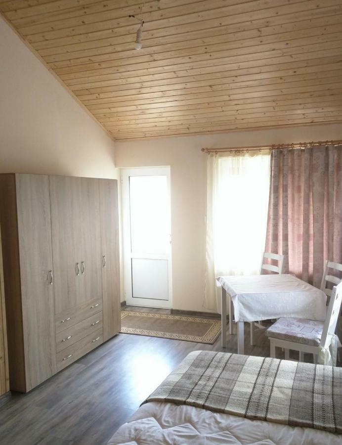 Guest House Ezerets Экстерьер фото